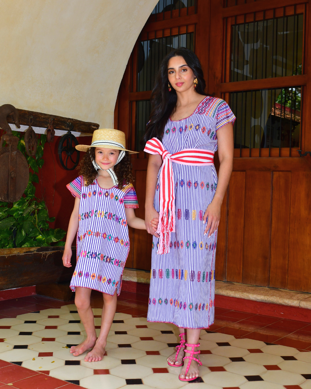 Huipil rayas moradas mamá e hija
