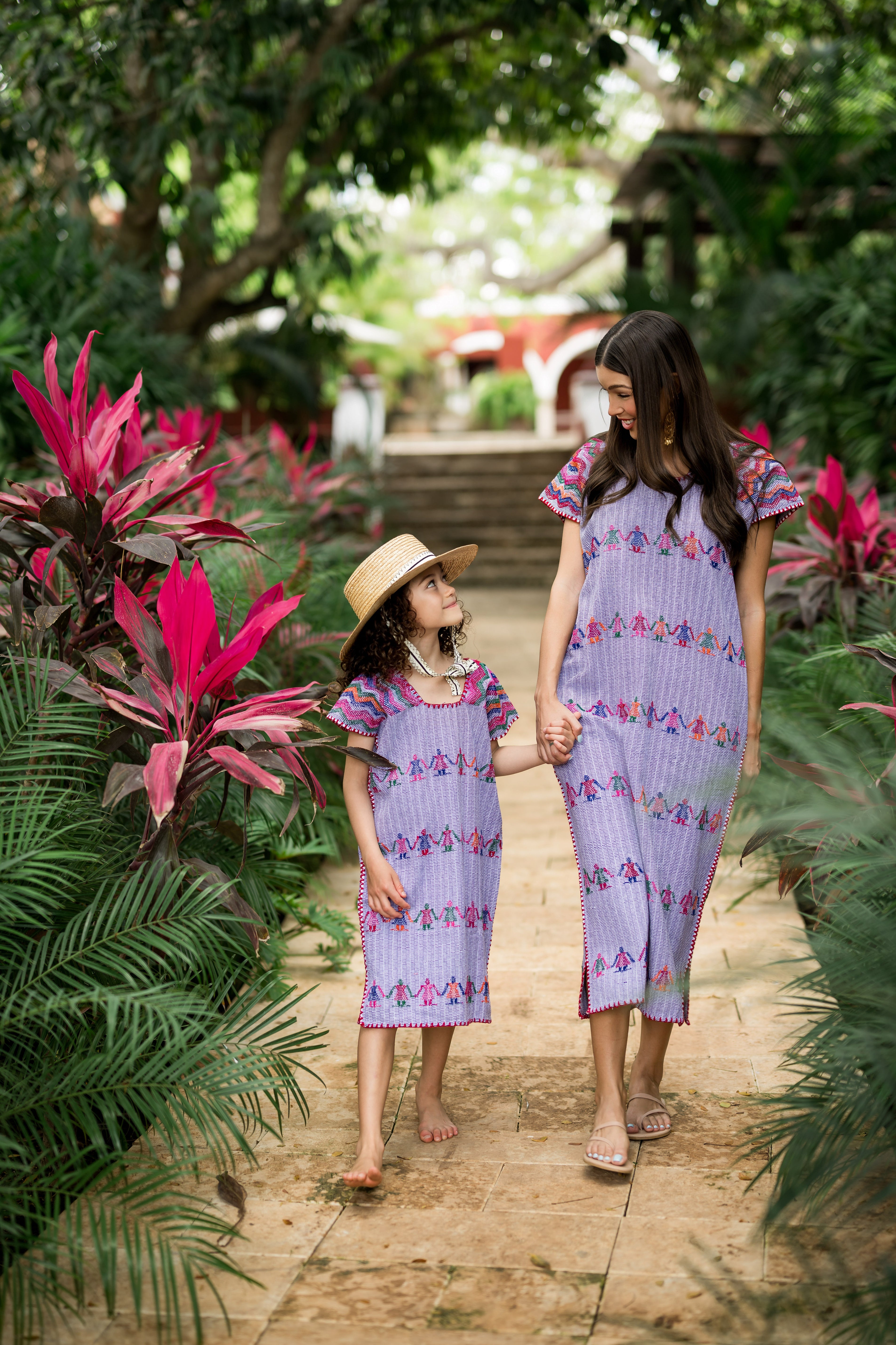 Huipil petatillo morado mama e hija